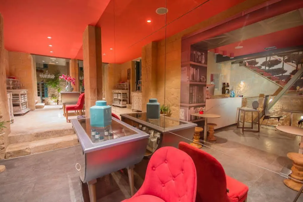 The Vincent Boutique Suites Valletta Bed & Breakfast